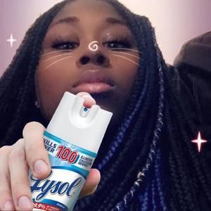 Meet your Posher, Keisha